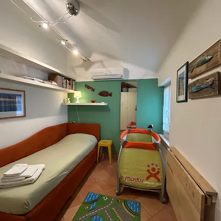 Appartement House Near Park And Sea